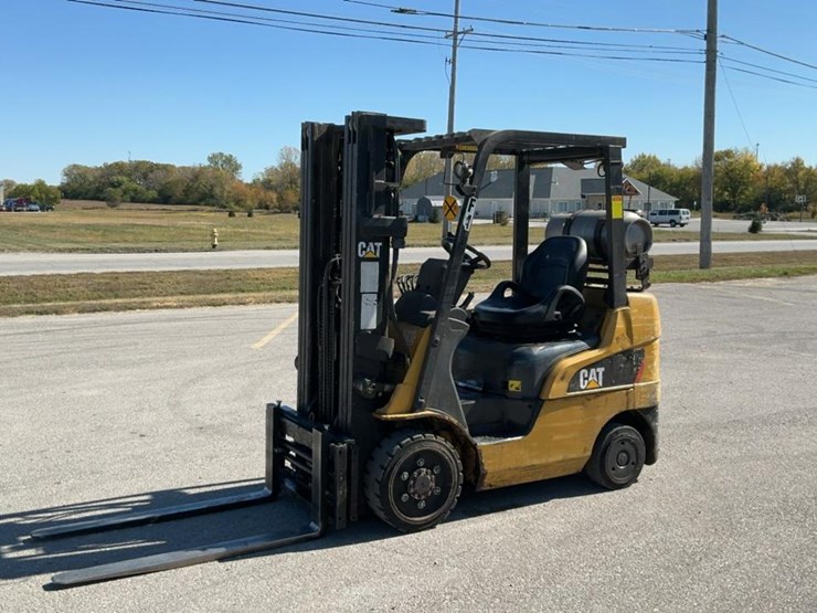 caterpillar-c5000-image-1