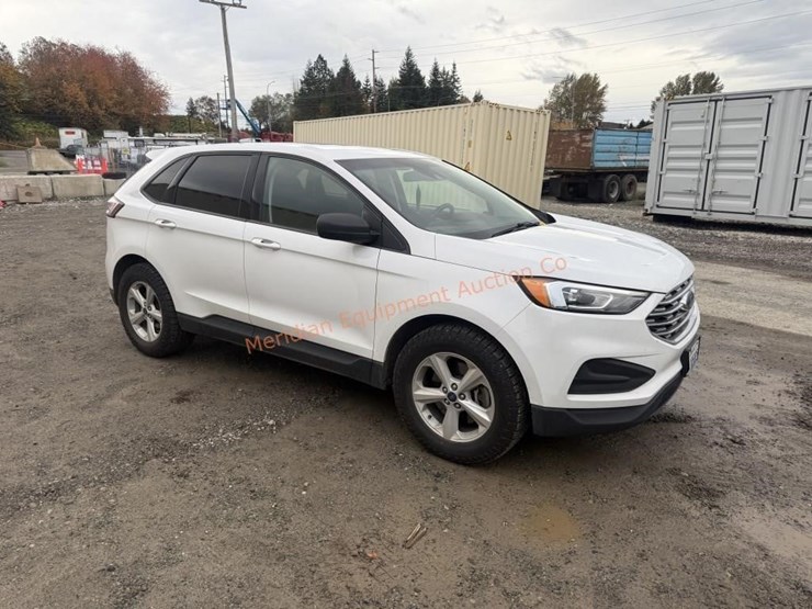 2020-ford-edge-image-14
