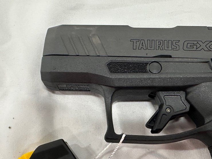 #2025-00059-•-taurus-gx4-pistol-image-45
