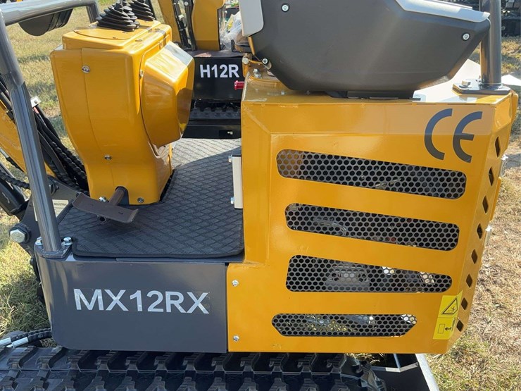 mini-excavator-mx12rx-image-16