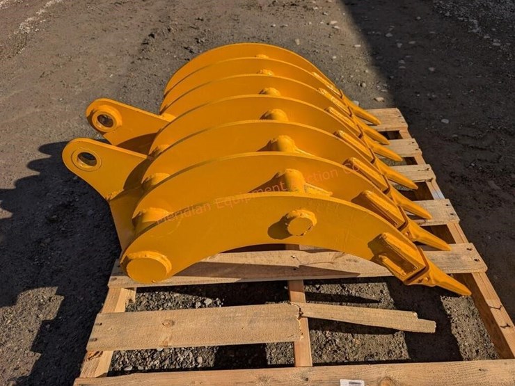 future-cat-305-excavator-rake-image-3