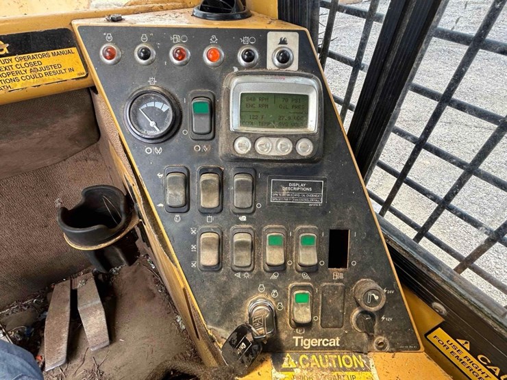 2013-tigercat-720e-image-35