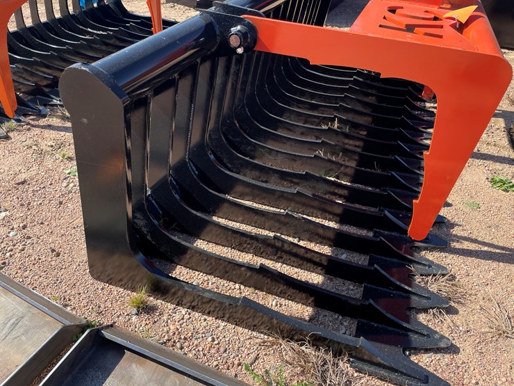 #4139-•-76"-skeleton-grapple-bucket-attachment-image-2