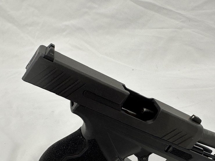 #2025-00065-•-taurus-gx4-pistol-image-30