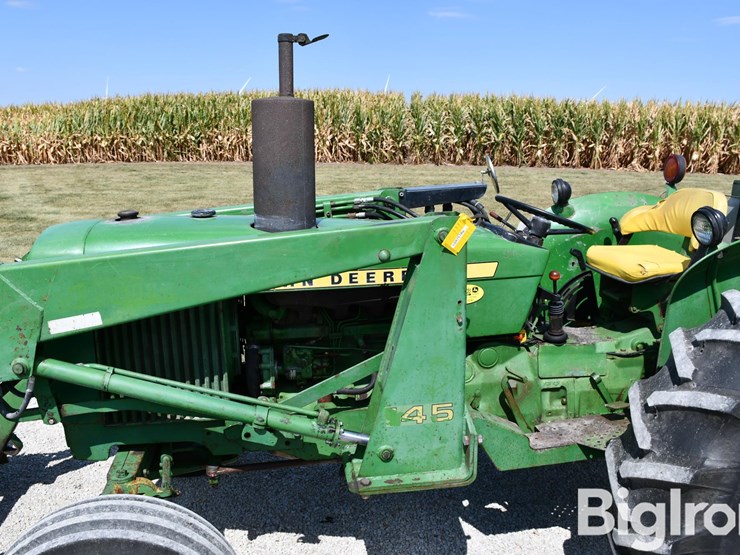 1977-john-deere-2440-image-16