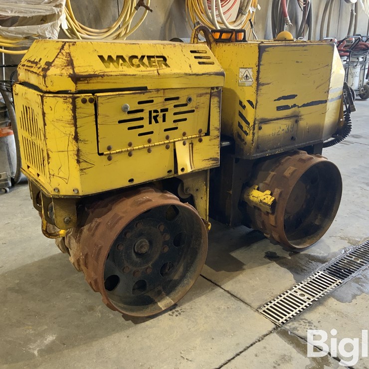 WACKER NEUSON RT820