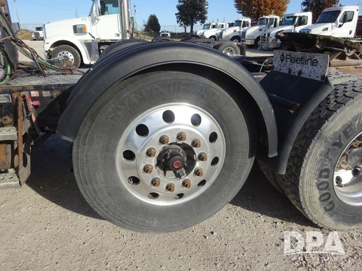 2016-freightliner-coronado-day-cab-glider-truck-(pz13983,-unit-716)-image-54