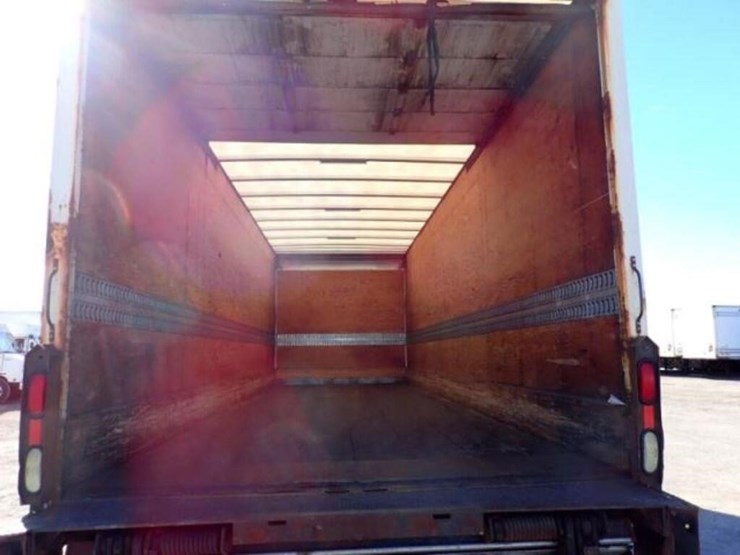 2013-ford-f750-image-53