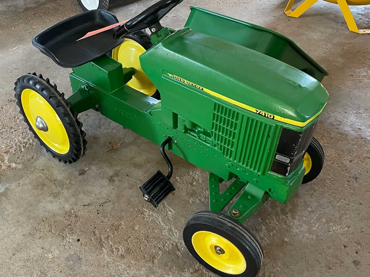 #6625-•-john-deere-7410-pedal-tractor-image-3