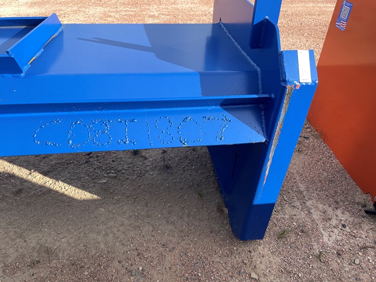 #4063-•-8'-snow-pusher-attachment-image-9