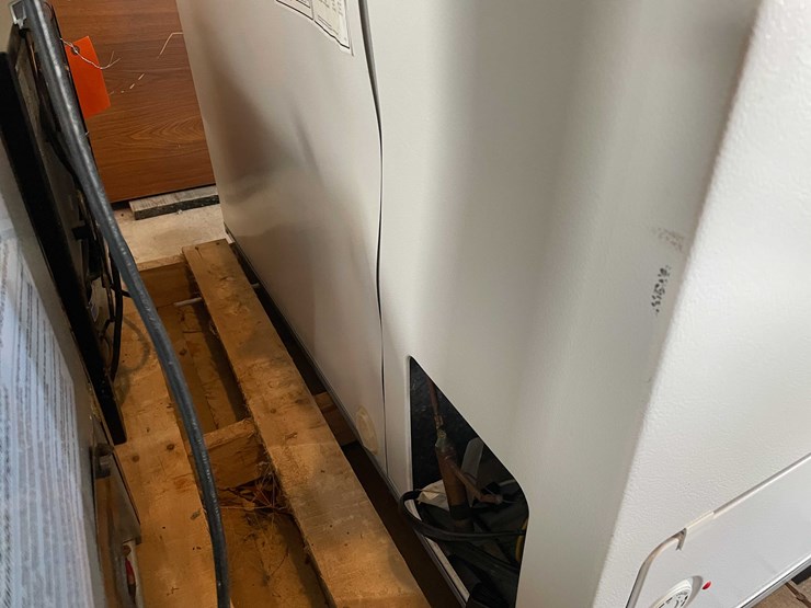 #6619-•-chest-freezer-image-19