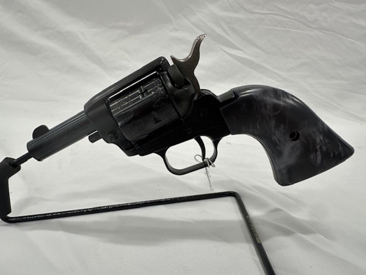#2025-00047-•-heritage-barkeep-revolver-image-12