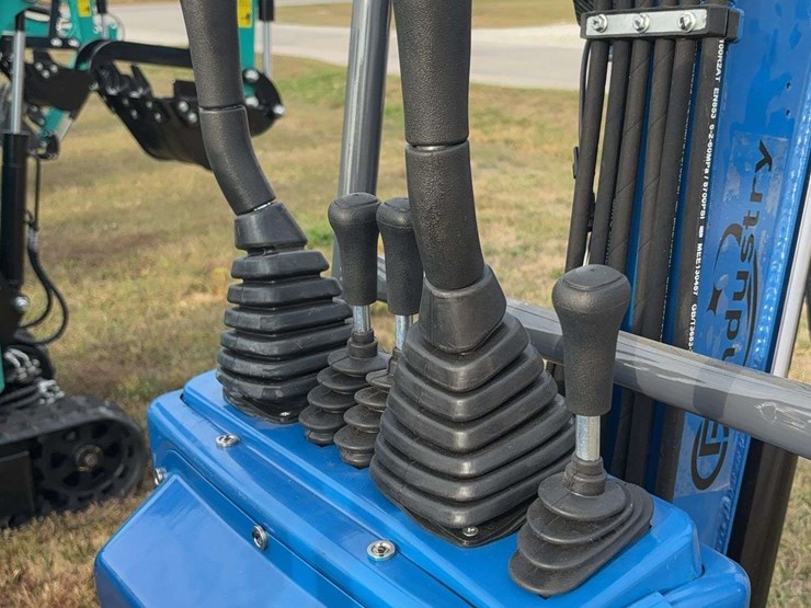 mini-excavator-mx12r-image-31