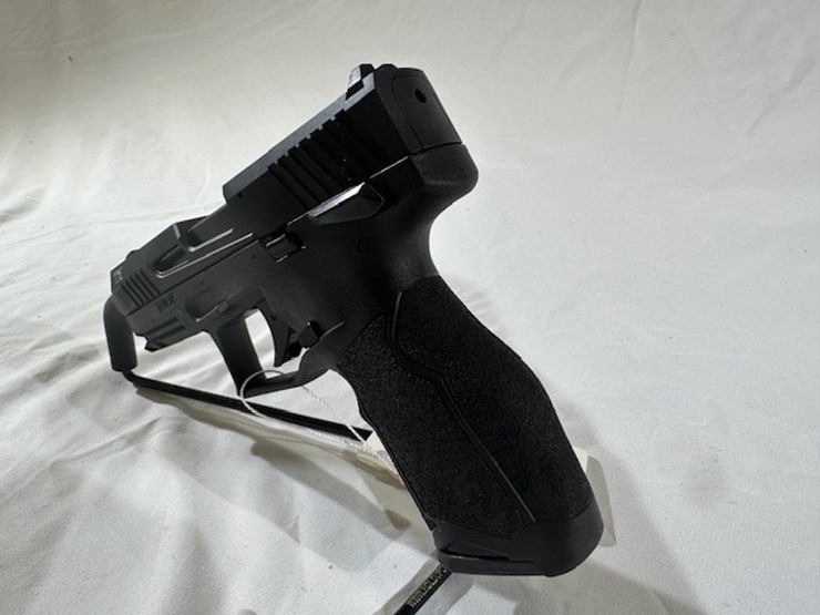 #2025-00060-•-taurus-tx-pistol-image-19