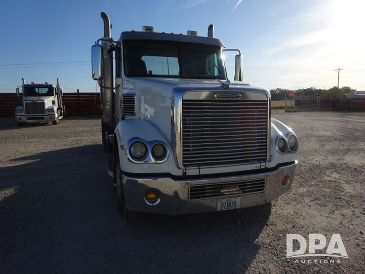 2018-freightliner-coronado-day-cab-glider-truck-(pz13996,-unit-773)-image-7