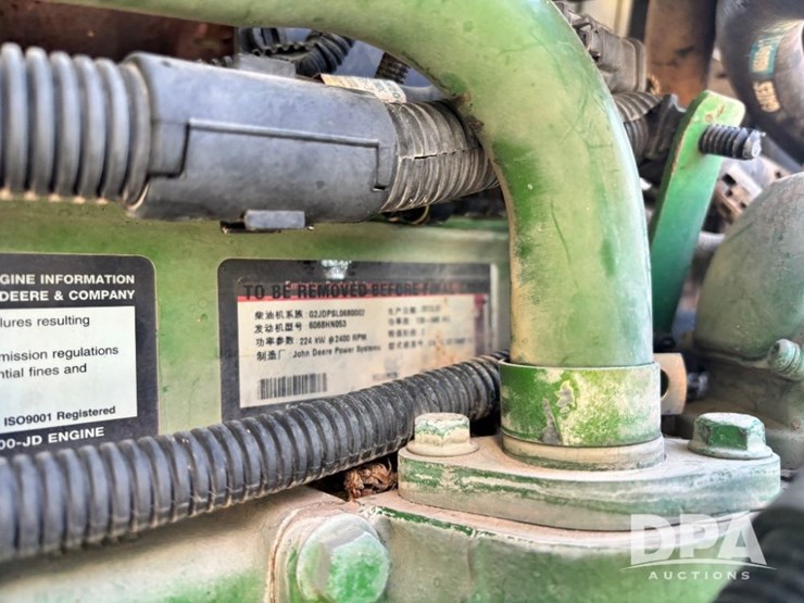 2013-john-deere-4830-image-37