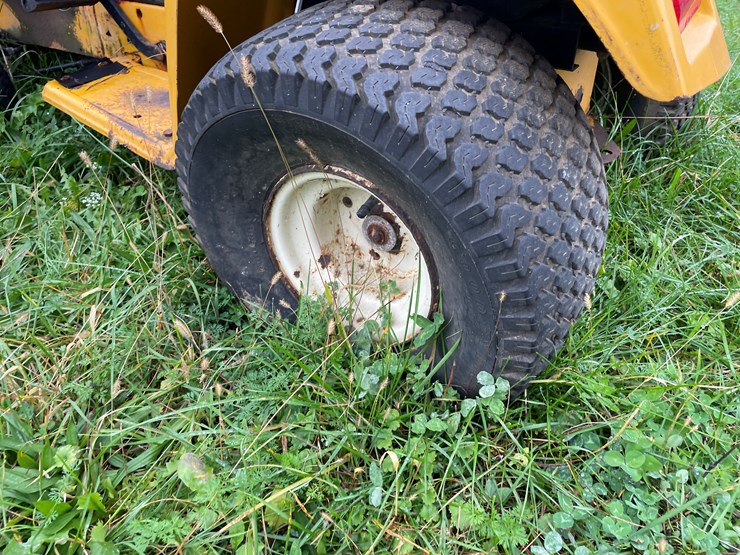 #9624-•-cub-cadet-1615-riding-lawn-mower-image-7