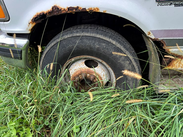 1995-ford-f350-xlt-image-39