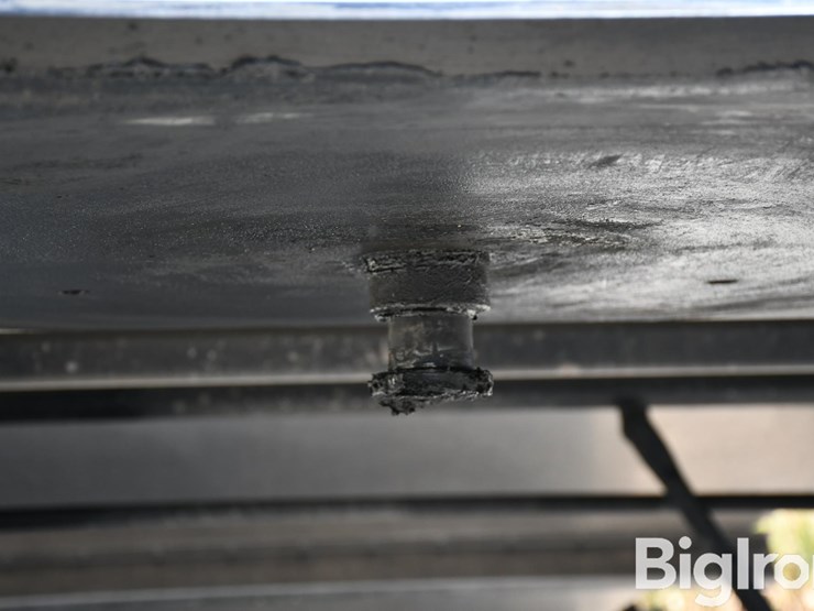 2020-neville-trailer-image-9