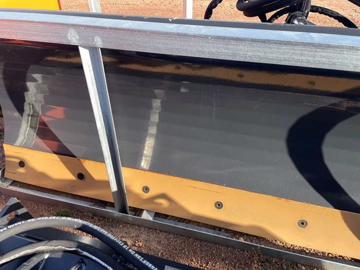 #4053-•-wolverine-84"-dozer-blade-attachment-image-3