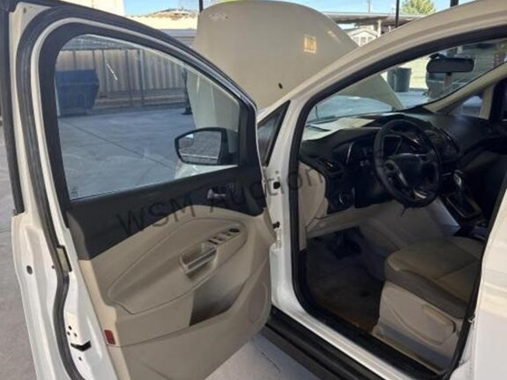 2014-ford-c-max-hybrid-wagon-image-20