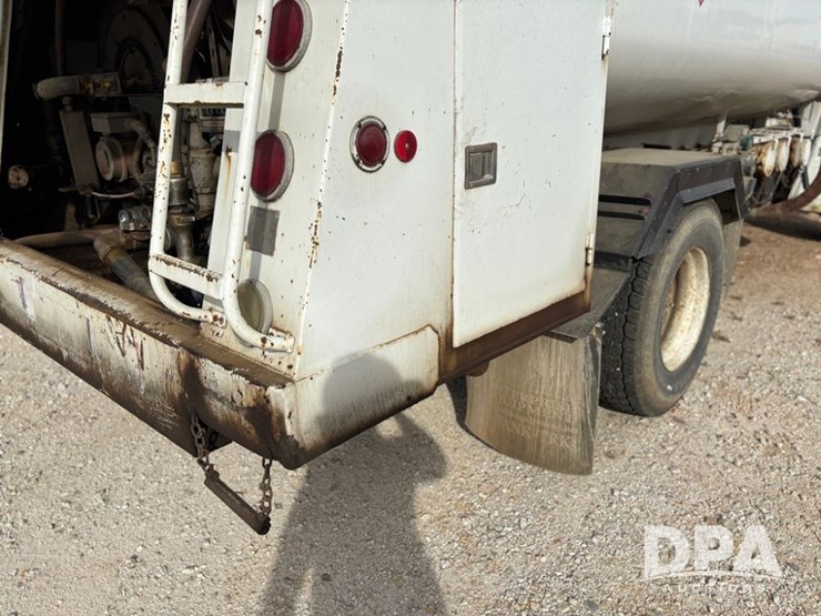 1994-ford-l8000-image-38