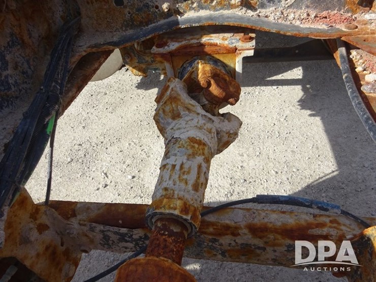 2005-mack-vision-truck-(pz13989,-unit-266)-image-70