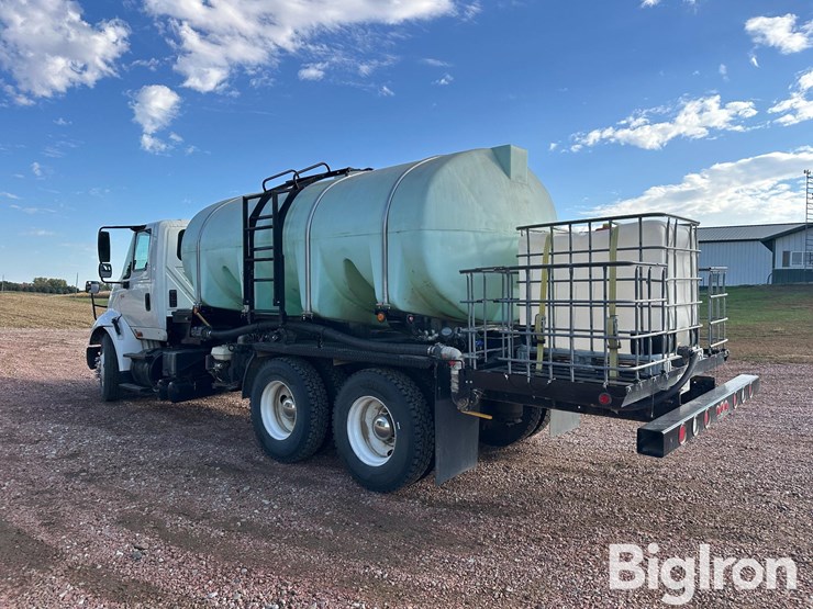 2005-international-8600-image-7