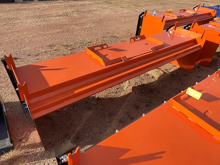 #4057-•-10'-hd-snow-pusher-attachment-image-1