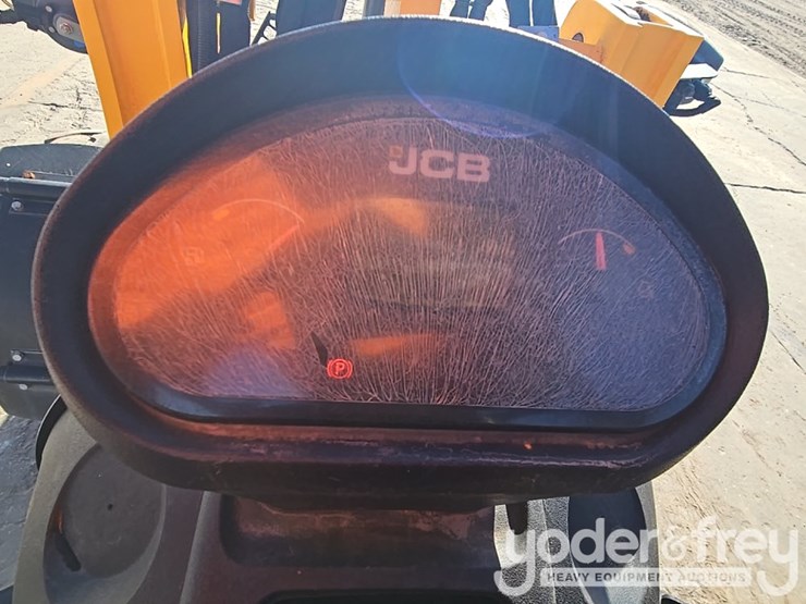 2021-jcb-407-image-22