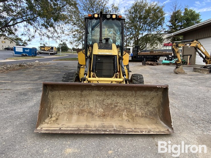 2005-new-holland-b95b-image-2