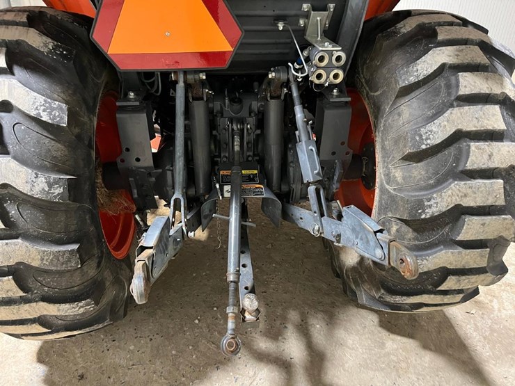 2015-kubota-l4060-image-15