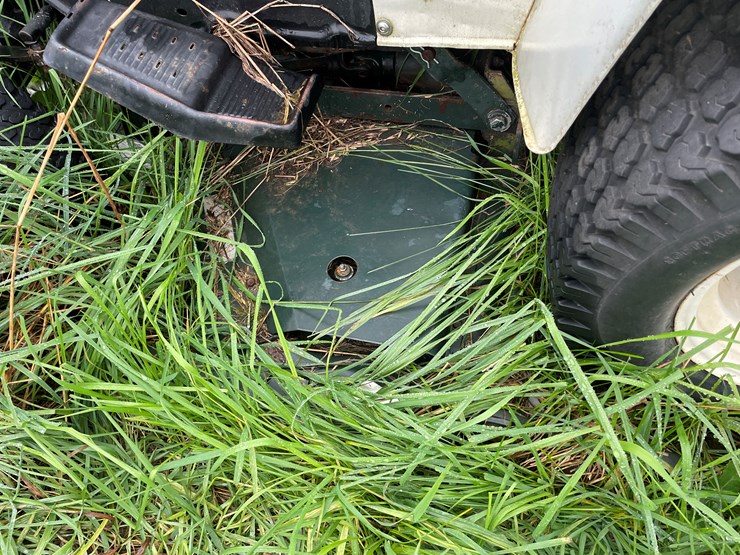 #8105-•-fmc-bolens-h16-lawn-mower-image-16