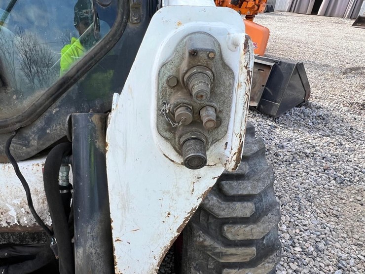 bobcat-s570-image-11