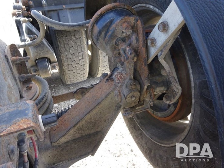 2018-freightliner-coronado-day-cab-glider-truck-(pz13985,-unit-775)-image-64