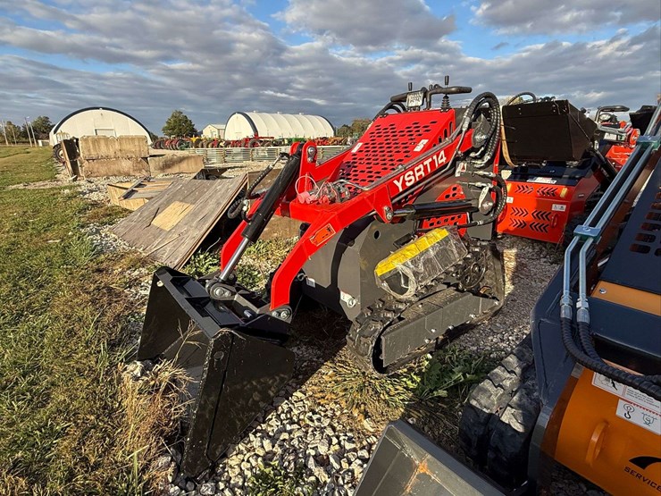 2025-agt-ysrt14-mini-track-loader,-420cc-gas-image-4