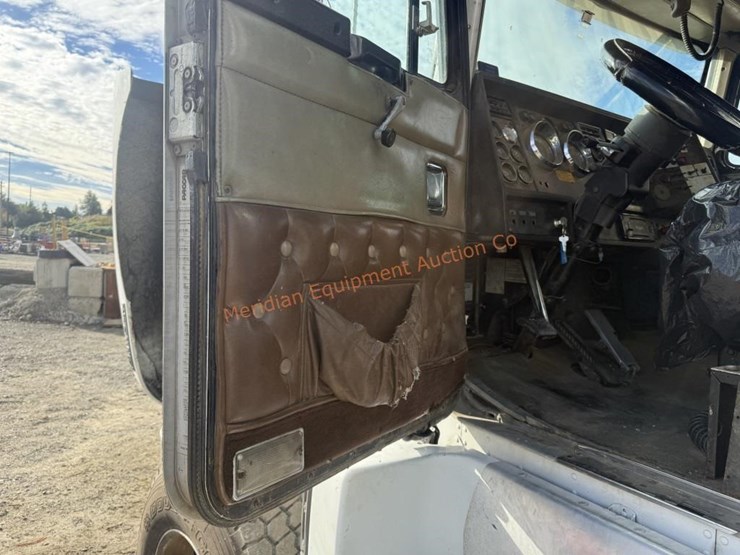 1995-kenworth-t600-image-39