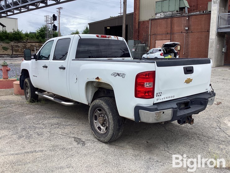 2013-chevrolet-silverado-2500-image-7