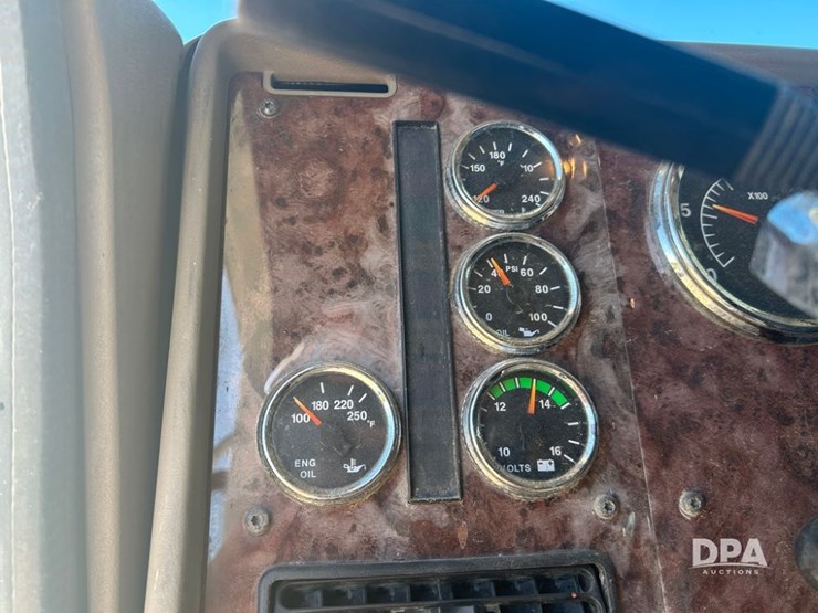 2006-international-9400i-liquid-truck-(cp1185-unit-15319)-image-39