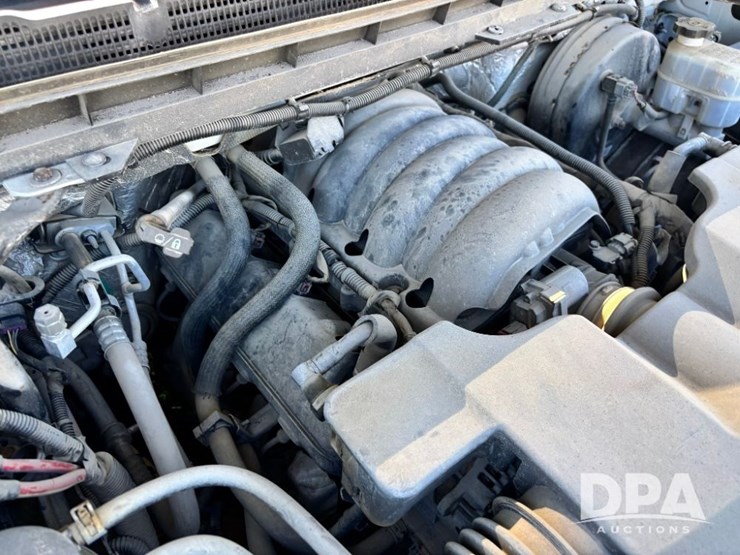 2018-chevrolet-silverado-image-50