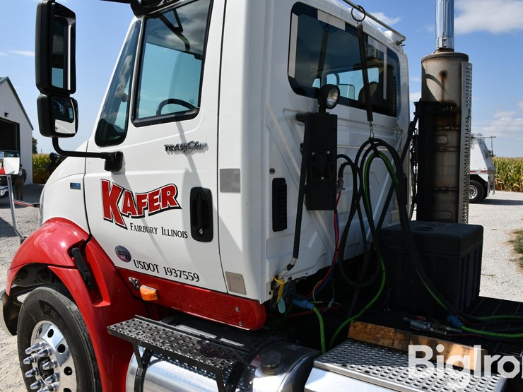 2012-international-8600-image-20