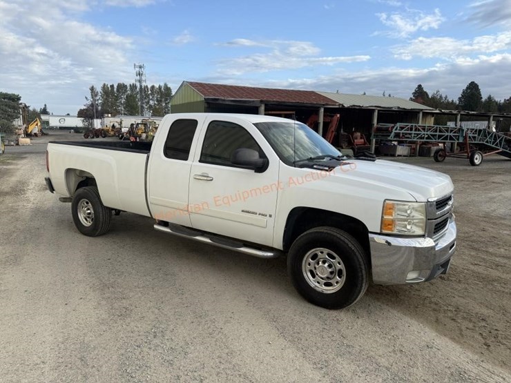 2008-chevrolet-silverado-2500-lt-image-12