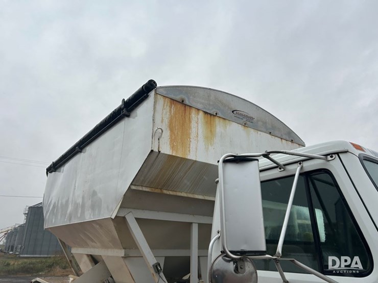 1993-international-4700-image-32