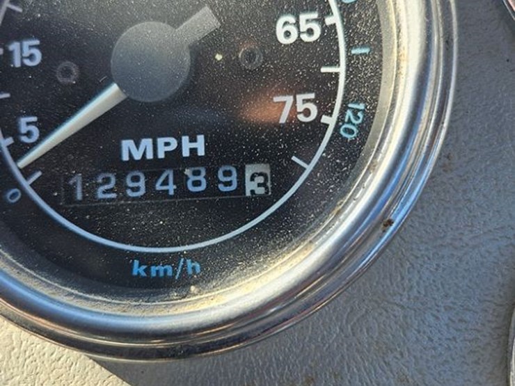 1996-ford-lt9000-image-23