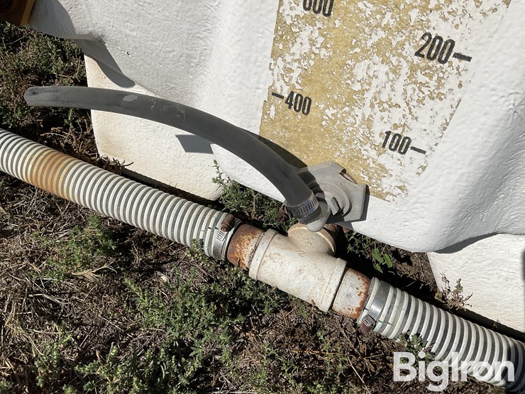 1600-gallon-liquid-fertilizer-poly-tank-image-9