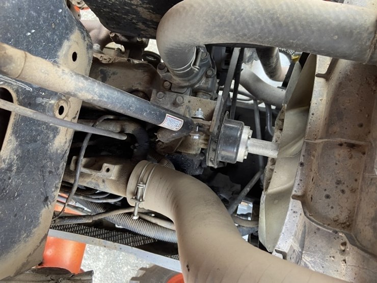 2010-kubota-l3200-image-29