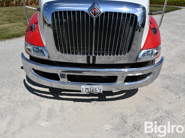 2012-international-8600-image-9