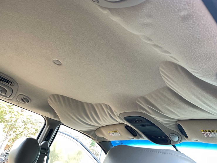 1999-chrysler-town-&-country-image-111