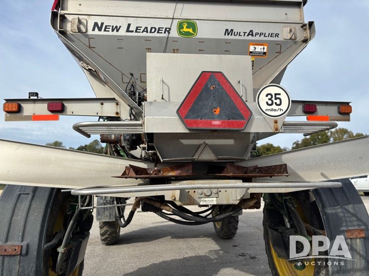 2019-john-deere-r4038-image-25