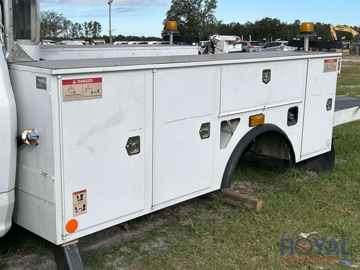 2018-ford-f550-image-22